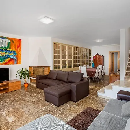Holiday Splendid Park Guell Holiday home Barcelona